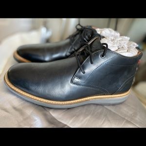 Florsheim chukka boots 10M New